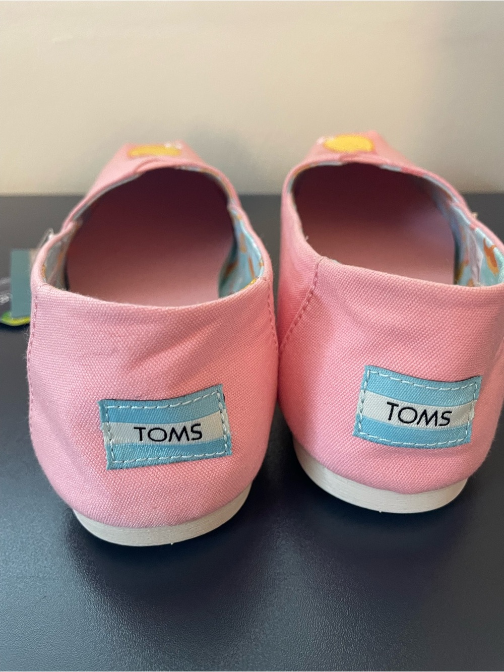 Tom’s Pink Pineapple Shoes Size Size 8.5 NWT - Picture 8 of 8